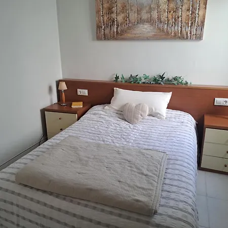 Luminoso Cerca De La Playa De *