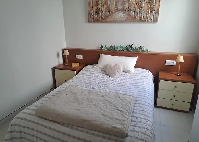 Luminoso Cerca De La Playa De *